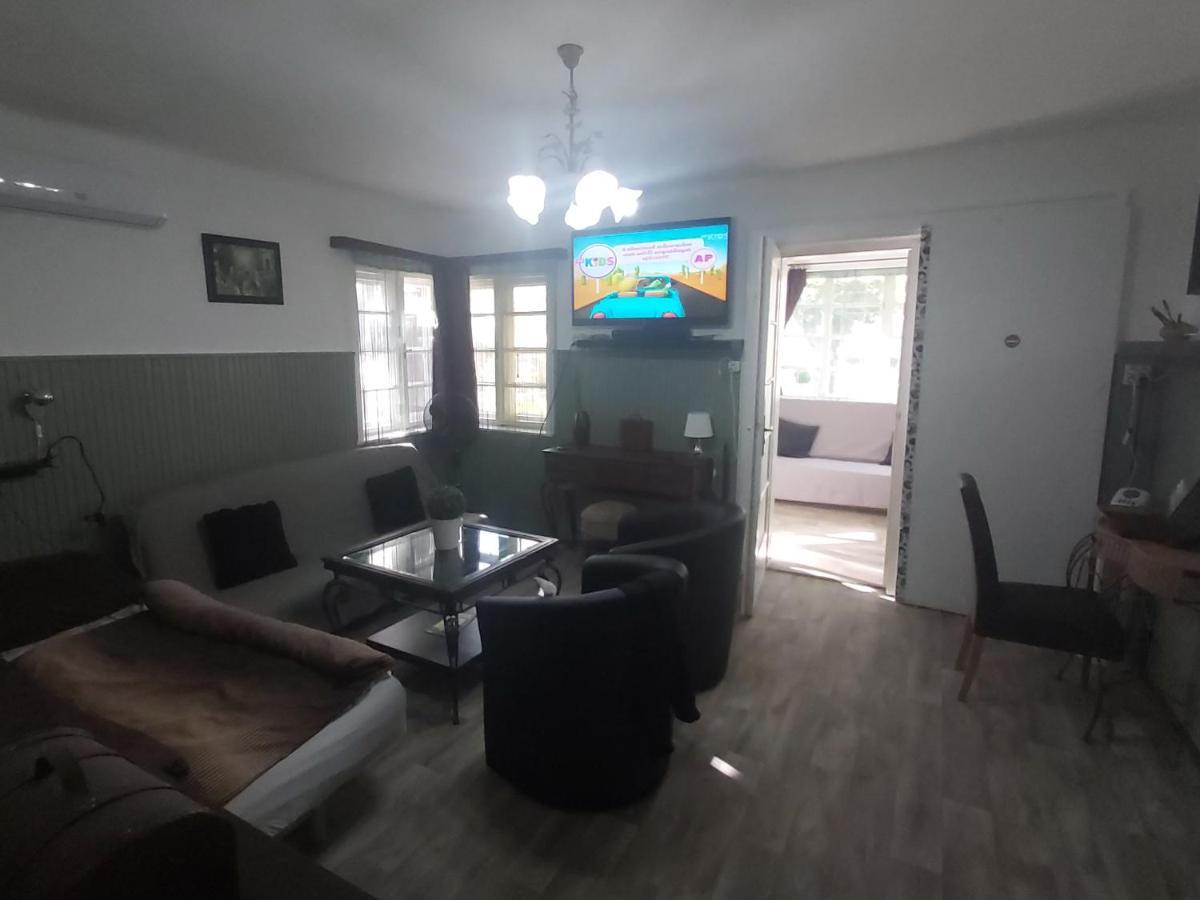 Garden Budha Relax Apartman, Parking, Bbq, Terrace Шиофок Экстерьер фото